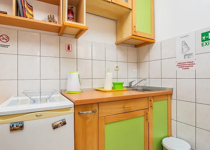 Teta Palmina Gasthof Split